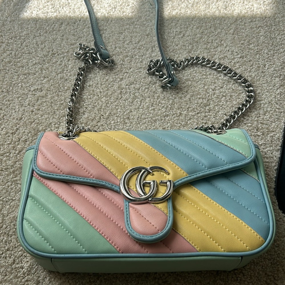 Gucci Marmont Rainbow Shoulder Bag - Picture 4 of 16